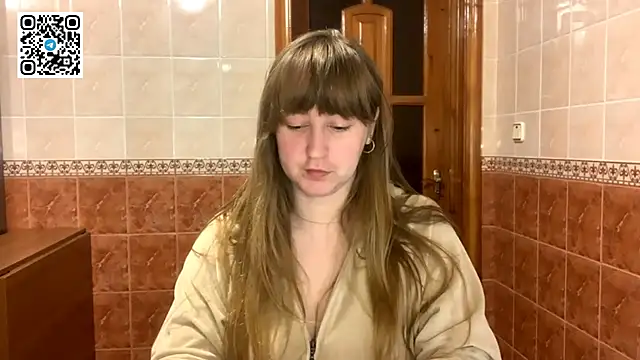 MaroonMoon  online show from 11/21/25, 08:52