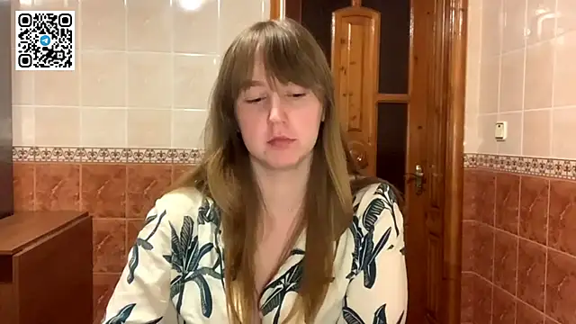 MaroonMoon  online show from 10/30/25, 08:28