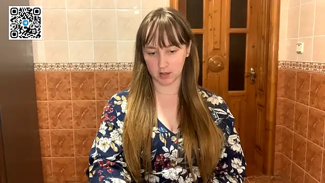 MaroonMoon  online show from 09/10/25, 07:13