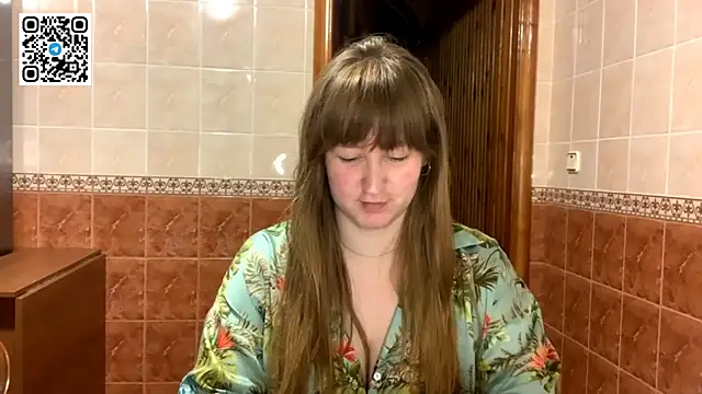 MaroonMoon  online show from 10/26/25, 08:31