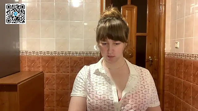 MaroonMoon  online show from 11/30/25, 08:42