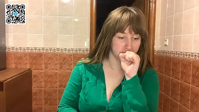 MaroonMoon  online show from 10/20/25, 07:36