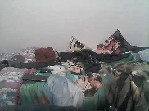 Snapshot of oscartres chatting on 11/30/25, 12:33 oscartres online show from 11/30/25, 12:33