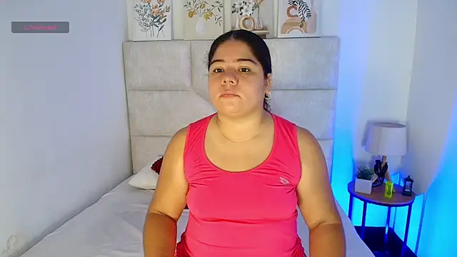 Snapshot of elizawiliamst chatting on 07/10/26, 11:54 elizawiliamst online show from 07/10/26, 11:54