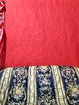 Snapshot of Vyxen__ chatting on 09/23/25, 03:57 Vyxen online show from 09/23/25, 03:57