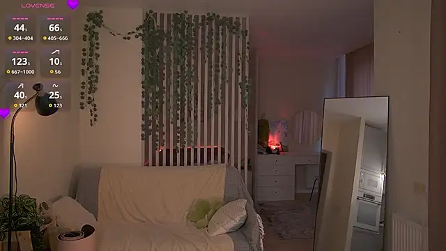 Snapshot of sofiapurex chatting on 05/06/26, 01:20 sofiapurex online show from 05/06/26, 01:20