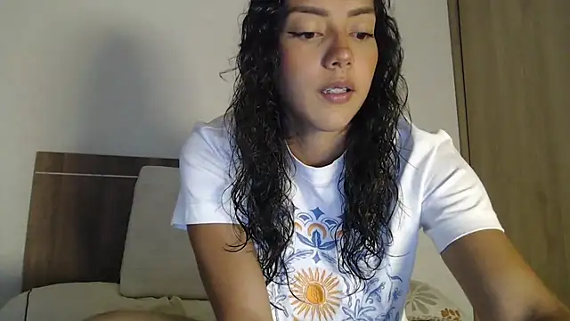 Snapshot of WendySuns_ chatting on 10/20/25, 12:24 WendySuns online show from 10/20/25, 12:24