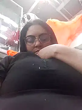 tiffany Johnson1 online show from 10/03/25, 01:31