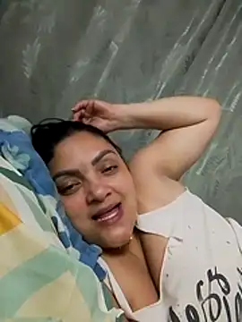 tiffany Johnson1 online show from 11/10/25, 02:16