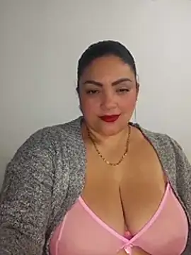 tiffany Johnson1 online show from 11/23/25, 01:37