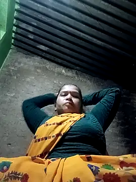 Manavi x online show from 10/23/25, 09:13