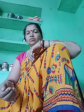 Snapshot of Manavi_x chatting on 07/15/26, 01:45 Manavi x online show from 07/15/26, 01:45