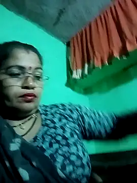 Manavi x online show from 09/25/25, 09:21