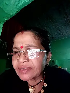 Manavi x online show from 02/08/26, 11:30