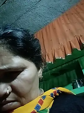Snapshot of Manavi_x chatting on 06/20/26, 02:44 Manavi x online show from 06/20/26, 02:44