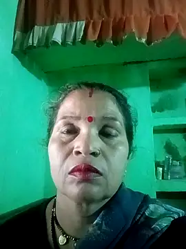 Manavi x online show from 10/13/25, 10:17