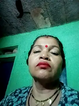 Manavi x online show from 10/18/25, 10:23