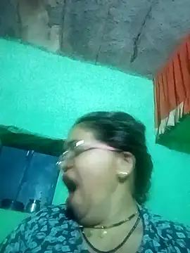 Manavi x online show from 10/04/25, 09:16