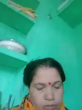 Snapshot of Manavi_x chatting on 06/20/26, 01:10 Manavi x online show from 06/20/26, 01:10