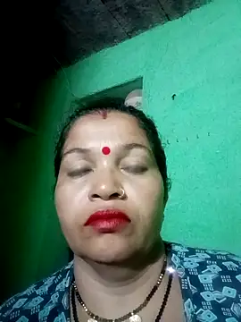 Manavi x online show from 10/14/25, 10:09