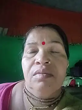 Snapshot of Manavi_x chatting on 06/16/26, 12:32 Manavi x online show from 06/16/26, 12:32