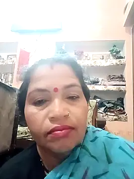 Manavi x online show from 02/04/26, 10:05