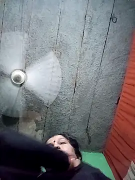 Manavi x online show from 04/01/26, 12:13