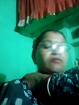 Manavi x online show from 09/24/25, 07:42