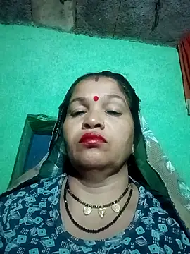 Manavi x online show from 10/15/25, 10:18