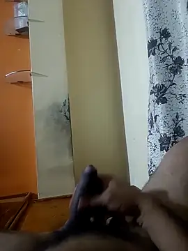 bobby3374 online show from 12/20/25, 07:06