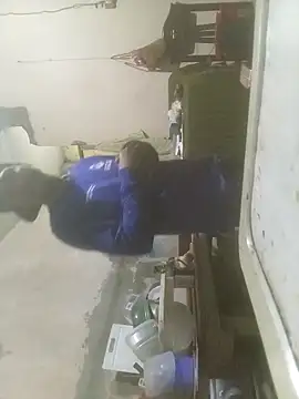 Bebicho14 online show from 11/13/25, 02:15