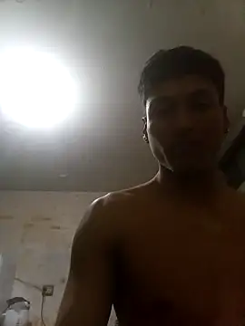 Bebicho14 online show from 09/23/25, 04:19