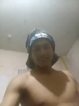 Bebicho14 online show from 03/17/26, 04:15