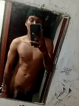 Bebicho14 online show from 11/23/25, 03:16