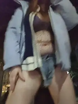 Lovelyanan online show from 12/15/25, 11:05