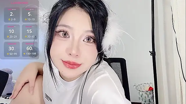 medusanamei online show from 10/13/25, 01:02