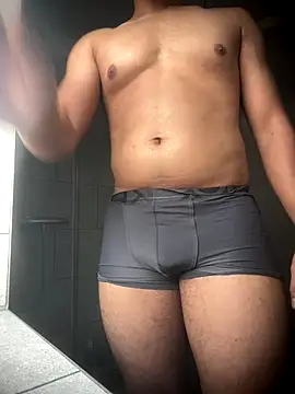 shiitposter male online show from 11/12/25, 11:36