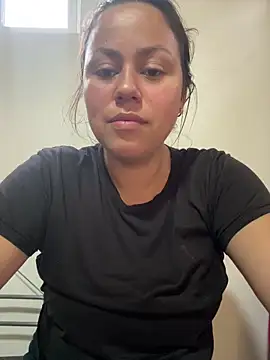 camila-titis online show from 04/07/26, 10:44