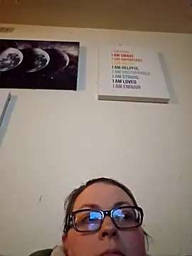 Snapshot of Yamiko42 chatting on 02/23/26, 05:41 Yamiko42 online show from 02/23/26, 05:41