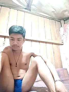 Snapshot of Hottie_pinoy21 chatting on 10/16/25, 04:10 Hottie pinoy21 online show from 10/16/25, 04:10