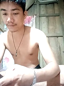 Snapshot of Hottie_pinoy21 chatting on 10/13/25, 01:29 Hottie pinoy21 online show from 10/13/25, 01:29