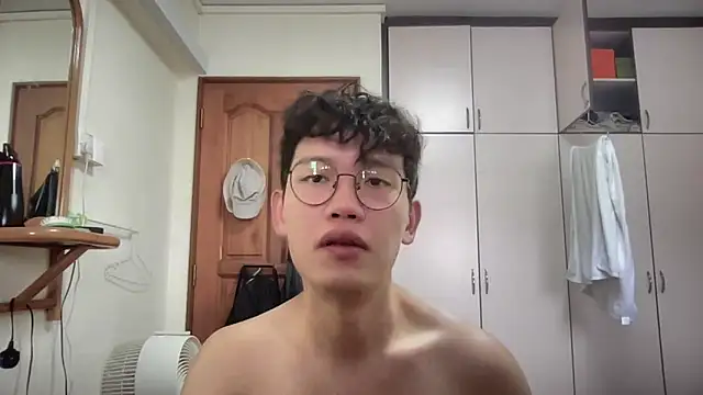 Passionatetwink2 online show from 09/21/25, 05:01