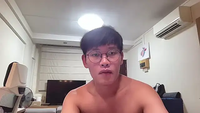 Snapshot of Passionatetwink2 chatting on 07/17/26, 10:56 Passionatetwink2 online show from 07/17/26, 10:56