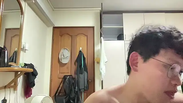 Passionatetwink2 online show from 09/25/25, 10:10