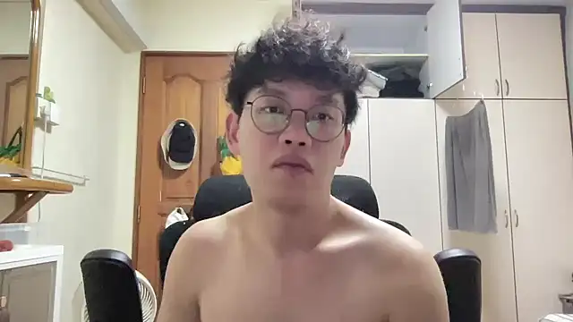 Passionatetwink2 online show from 01/17/26, 04:10