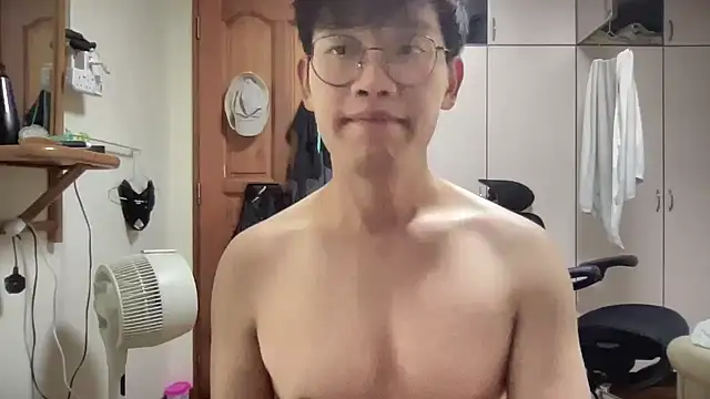 Passionatetwink2 online show from 10/09/25, 11:00