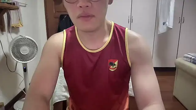 Passionatetwink2 online show from 09/13/25, 01:49