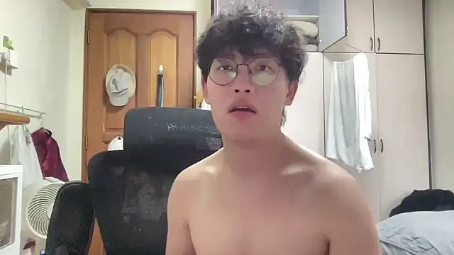 Passionatetwink2 online show from 02/26/26, 09:31