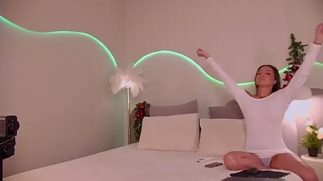 NicolSpace online show from 12/23/25, 03:39