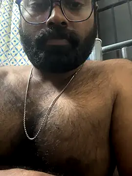 DJLOVE280825 online show from 10/28/25, 07:46